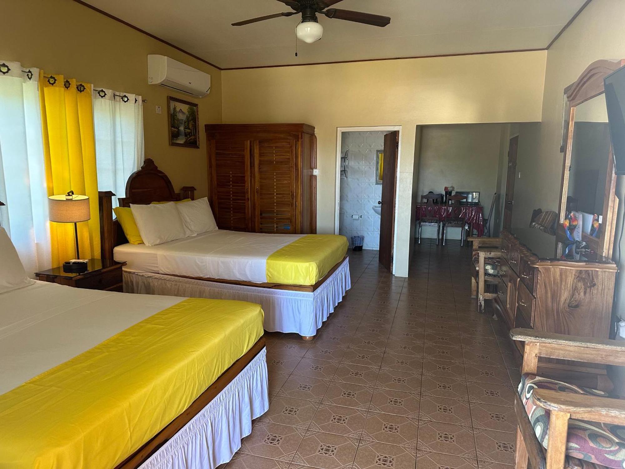 Brytan Villa Treasure Beach Exterior foto