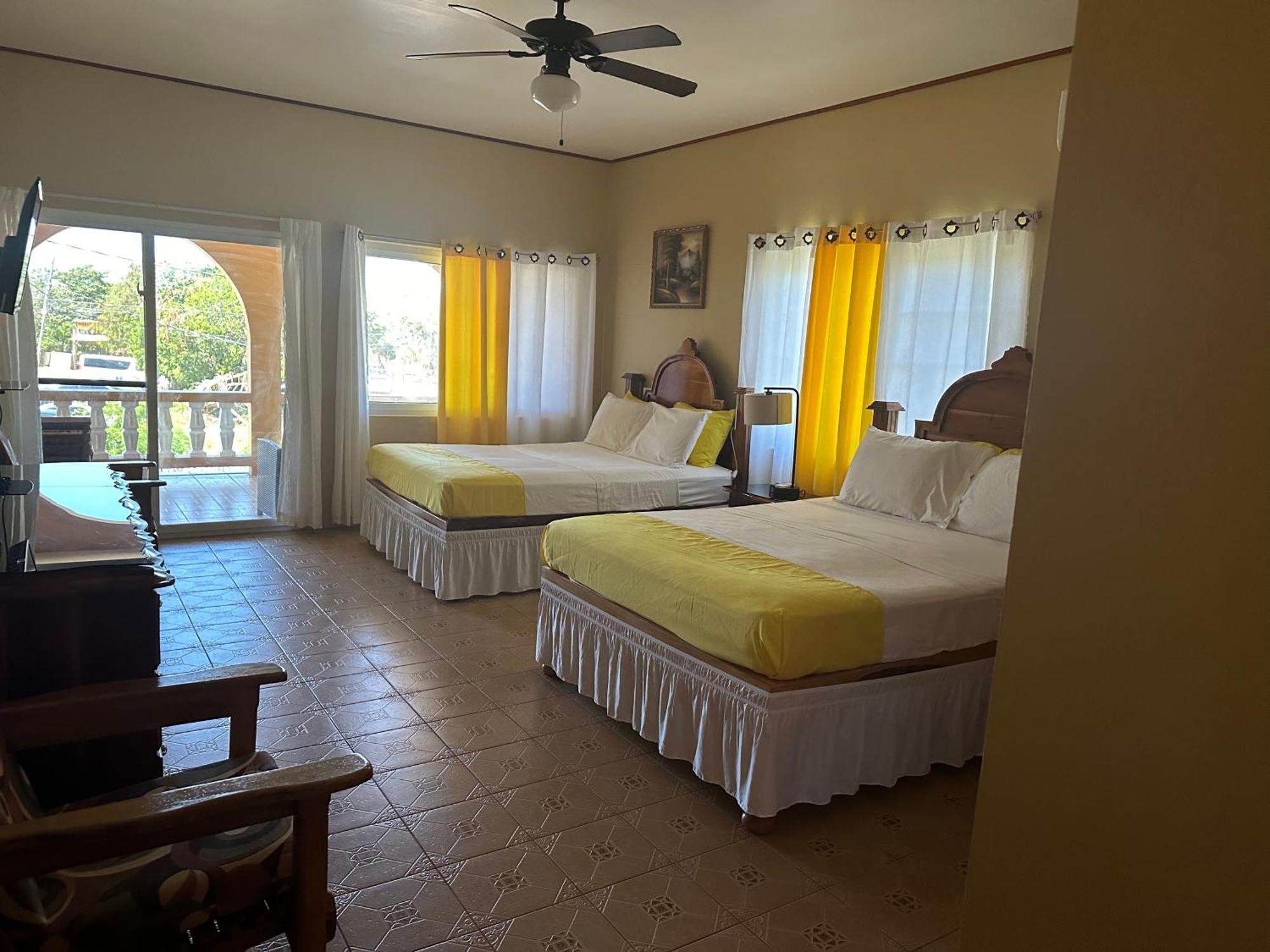 Brytan Villa Treasure Beach Exterior foto