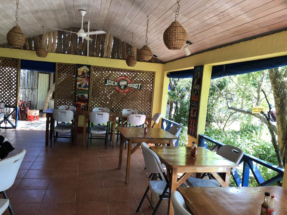 Brytan Villa Treasure Beach Exterior foto